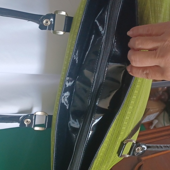 GNDI shoulder computer bag w coushioned interior global new beginnings Indiana - Picture 3 of 6